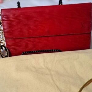 Louis Vuitton Porte-Monnaie  EPI Tresor Wallet